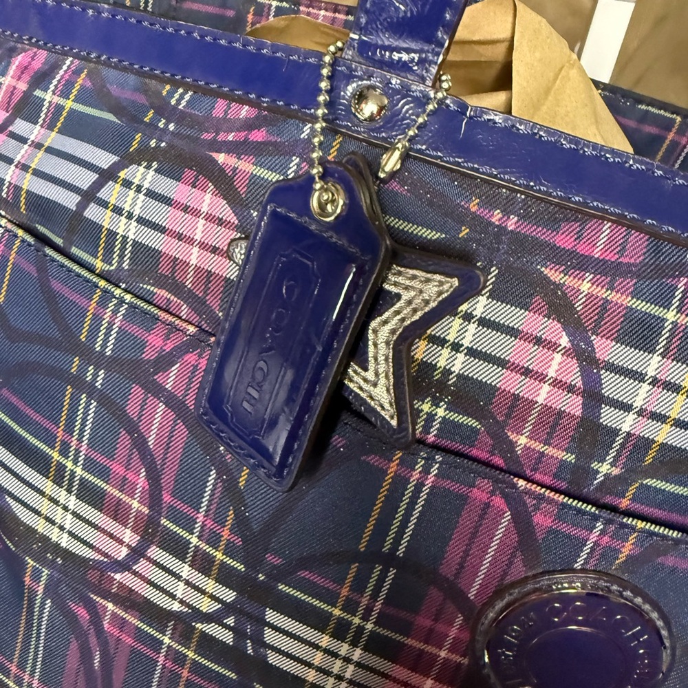 Coach Poppy Tartan Plaid Large Coach diaper bag. EUC - Picture 3 of 7
